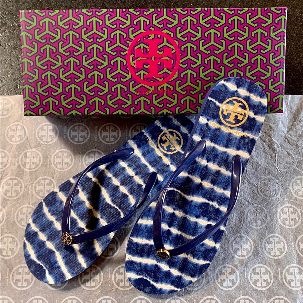 Tory Burch Flip Flop Size 9 in Tie Dye pattern.